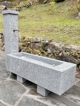 brunnen-granit